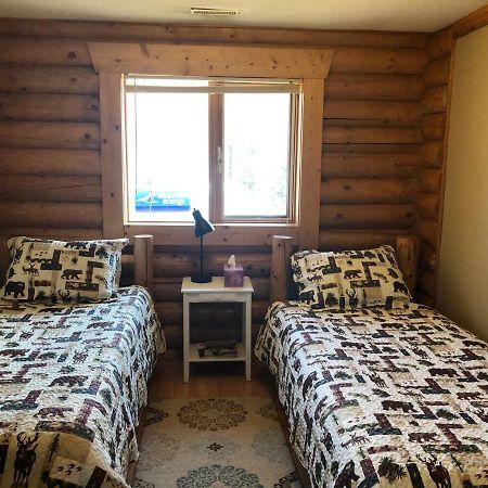 Folding Mountain B & B Fort Nelson Buitenkant foto