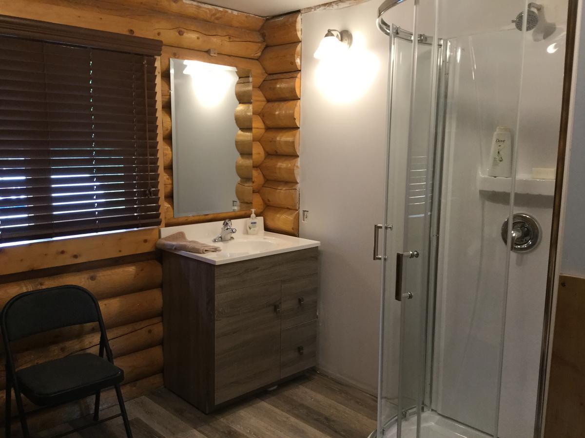 Folding Mountain B & B Fort Nelson Buitenkant foto